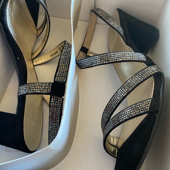 Dress Sandels - Picture 12 of 16